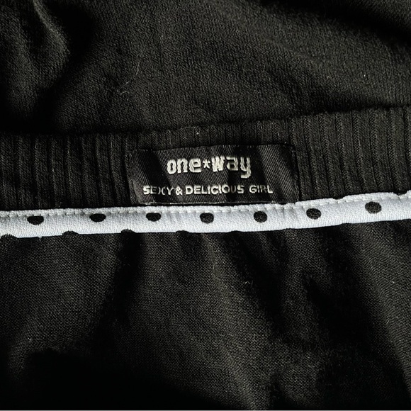 Black Button-Up Top - Picture 5 of 5